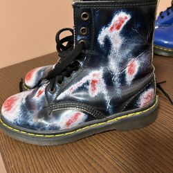 DOC MARTEN COMBAT BOOTS LADIES 7 USA NAVY BLUE RED WHITE