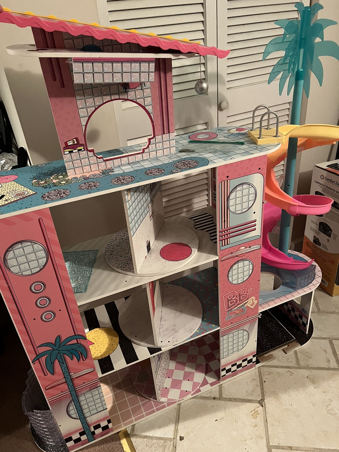 Lol Surprise Doll House! Perfect Condition