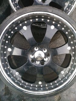 22" STRUT STAGGERED WHEELS