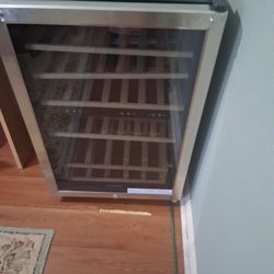 In Great Condition  A Wine COOLER  OR DRINK COOLER 