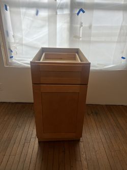 Kitchen Cabinet New 23 ¾ “L x 18”W x 34”H