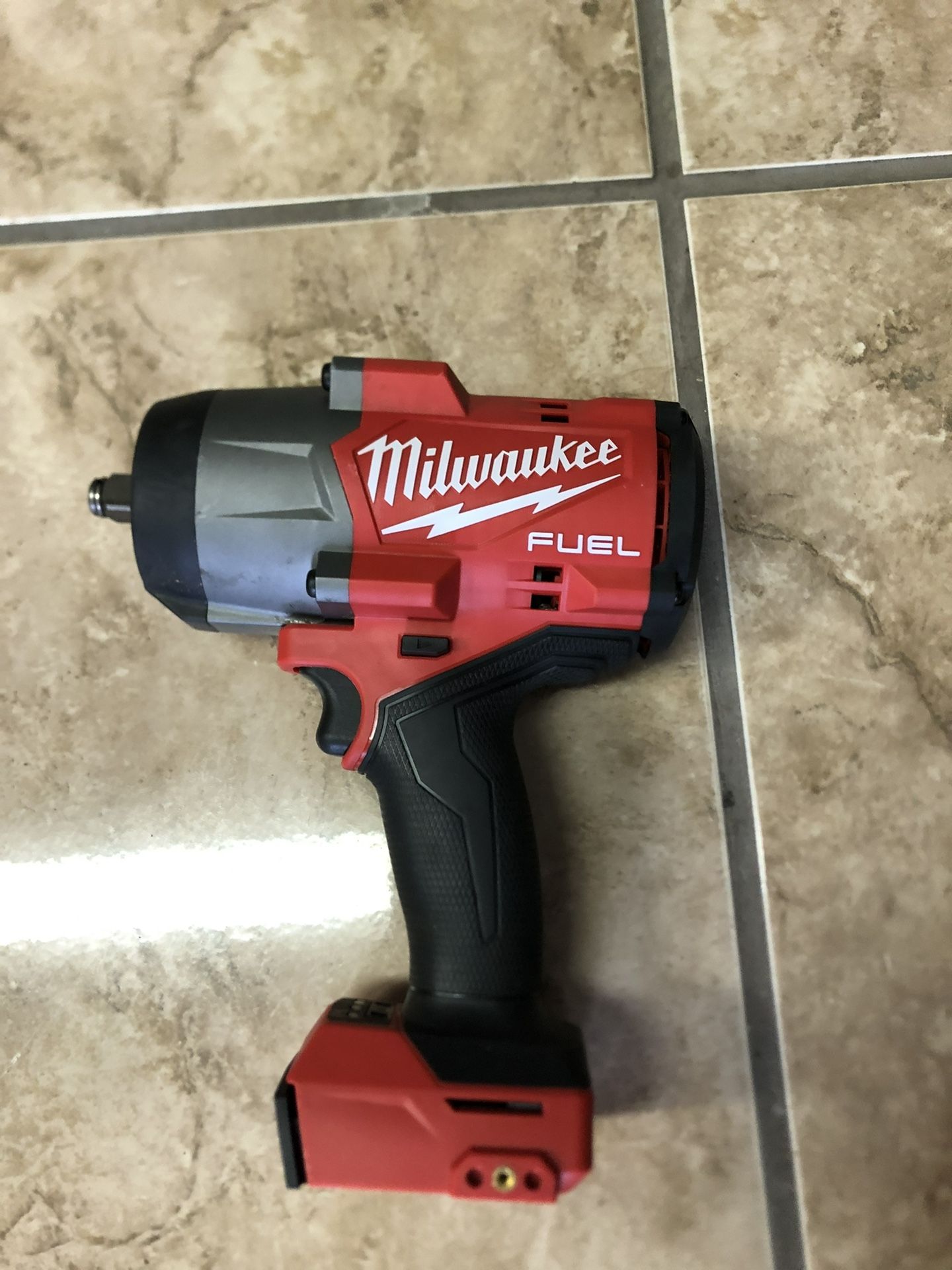 M18 FUEL 1/2 in. Impact Whit Frinction Ring (Tool Only)