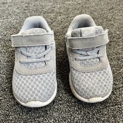 Nike Gray 5C Toddler Shoes