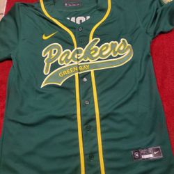 PACKERS AARON JONES JERSEY SIZE S,