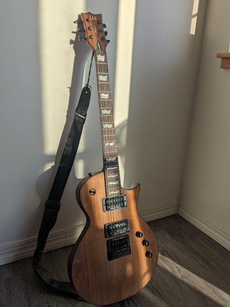 2019 Limited Edition ESP LTD EC-1000 Solidbody Electric Guitar, Evertune Bridge w/ Natural Satin Mahogany and Koa finish