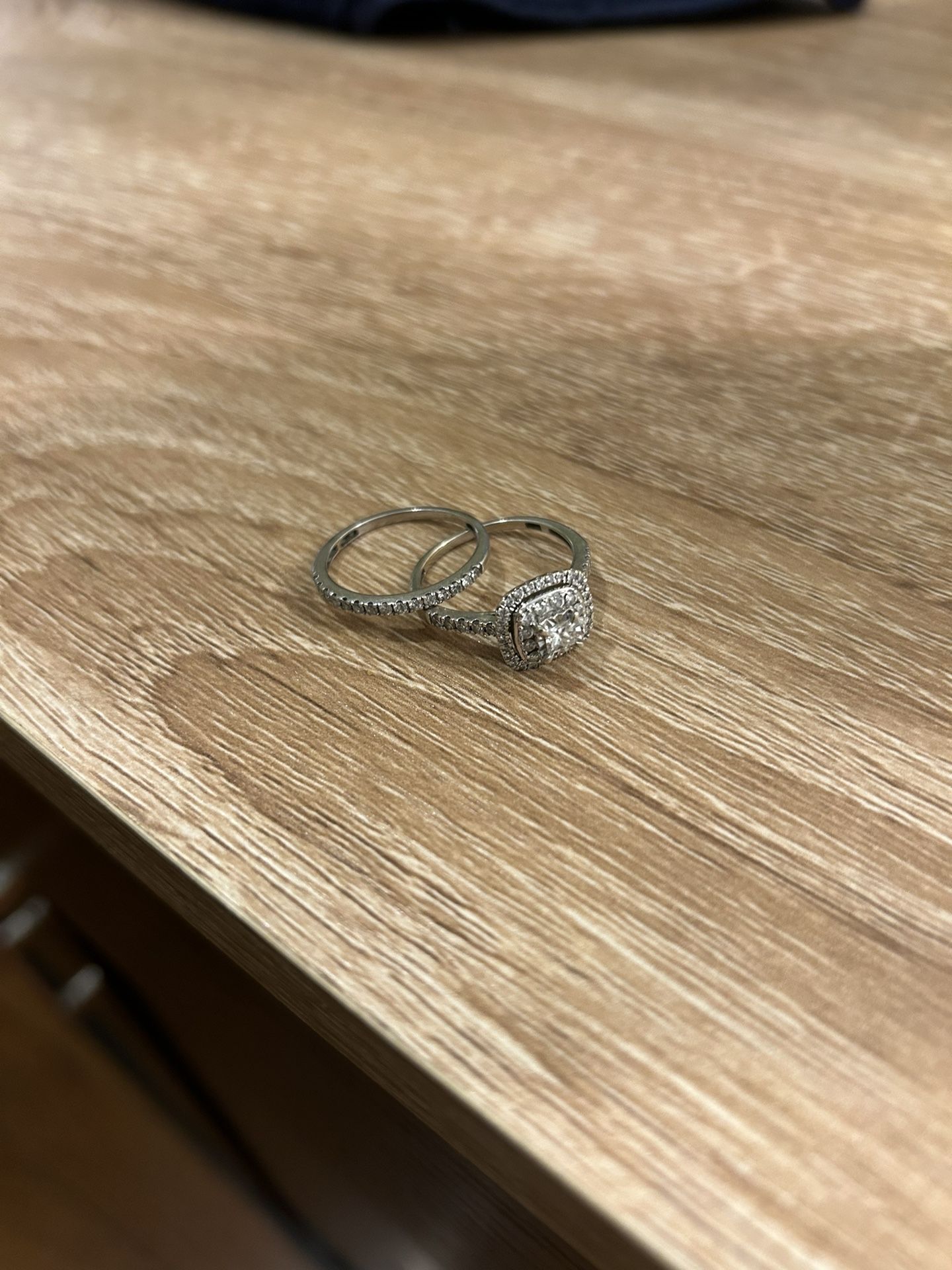 Kay’s Engagement Ring And Wedding Band