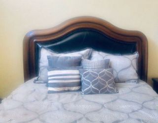 Queen Bedroom Set NEED GONE ASAP