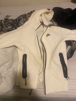 Nike Tech Coconut Milk