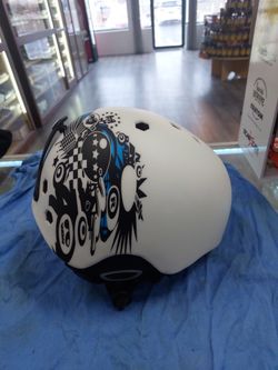 Knucklehead Helmet (M)