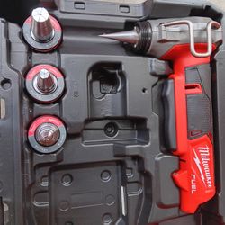 MILWAUKEE M12 CORDLESS FUEL BRUSHLESS EXPANSION TOOL 