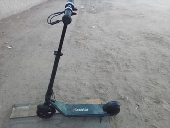 I scooter k3pro 10mph $40.00(no charger discount included)