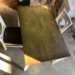 Table And Chairs 