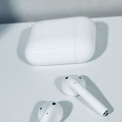 Apple AirPods 