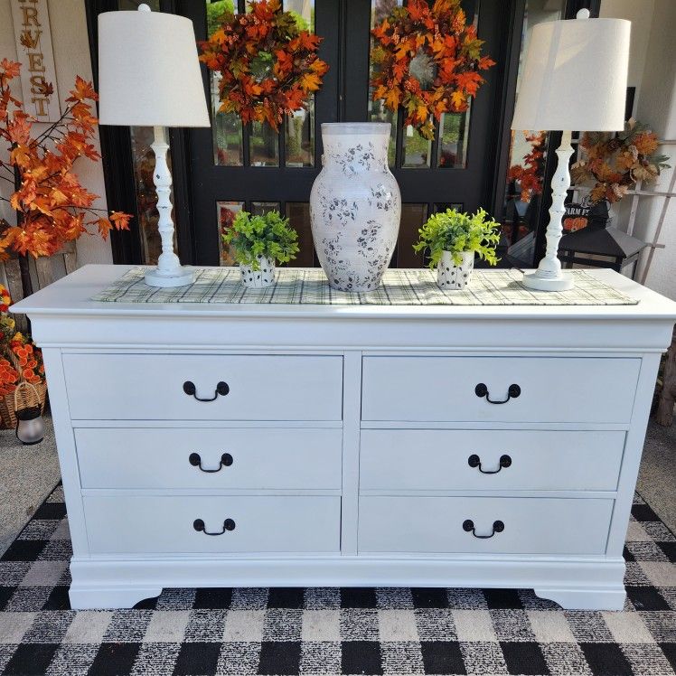 Dresser