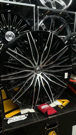 New 22x9.5 +25 5x135/139.7 Azara Wheels $1200