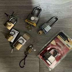7 Padlocks With Keys