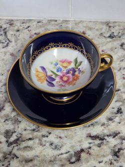 Vintage Jlmenau Graf von Henneberg fine porcelain teacup and saucer set