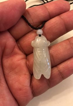 Natural carved jadeite cicada pendant necklace