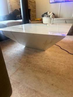 Trapezoid coffee table
