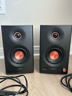 Edifier MR5 2.0 Bookshelf Studio Monitor Speakers Pair
