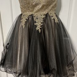 Beautiful Gold And Black Prom Dress