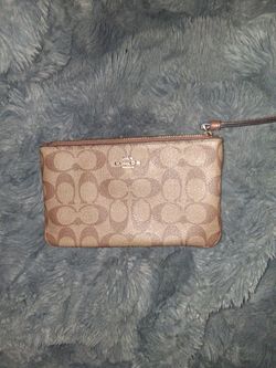 *NWT* Vintage Michael Kors Wristlet