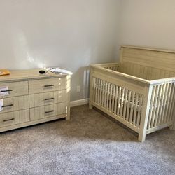 Kids/Toddler Bedroom Set - Solid Wood 