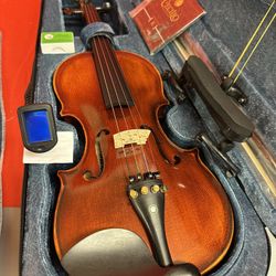 1/2 Size Violin with 2 Bows, Digital Tuner, Shoulder Rest, Extra Strings $140 Firm