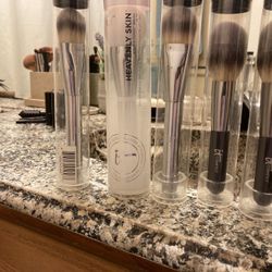 IT Cosmetic Makeup Brushes(New)