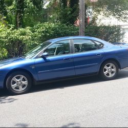2002 Ford Taurus