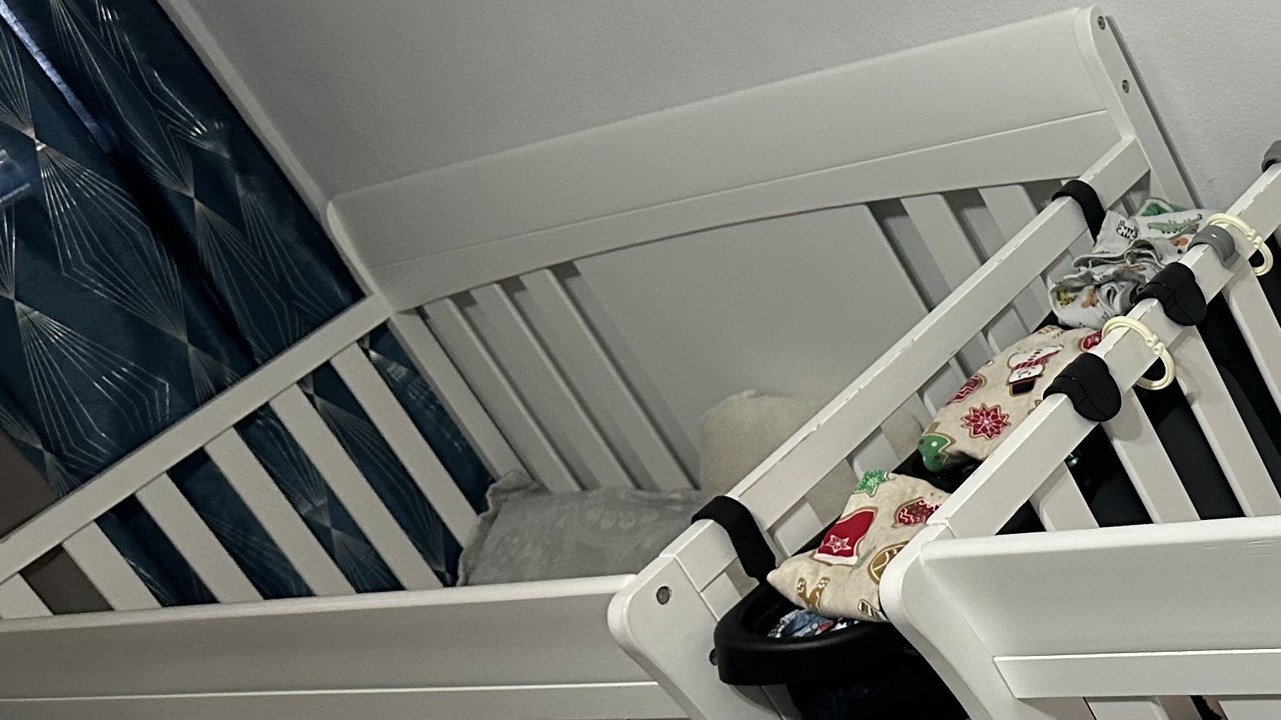 Baby Crib With out Mattress