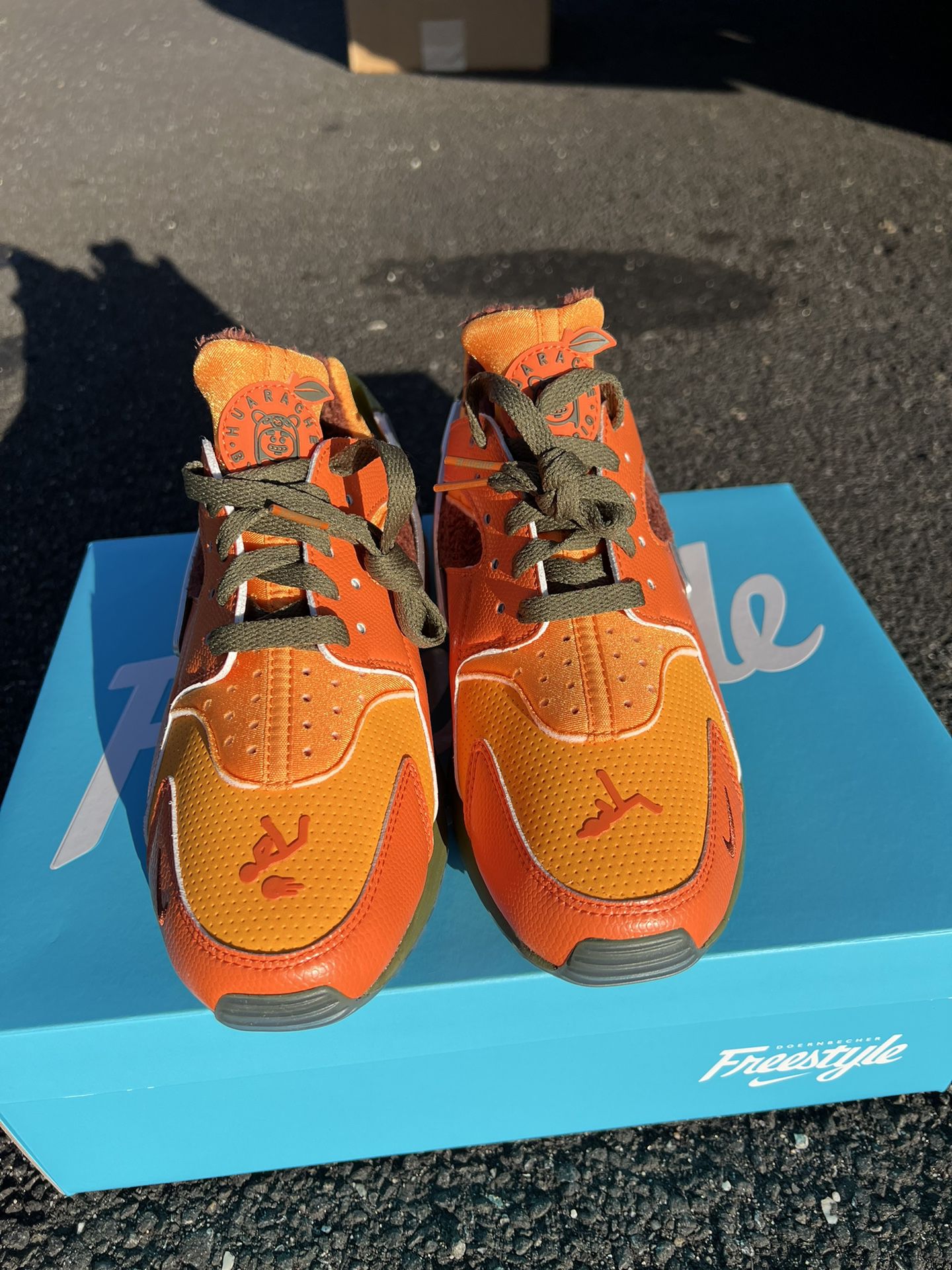 Custom Nike Huaraches for Sale in Raymond, MS - OfferUp