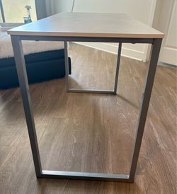 White/Grey/Silver Desk