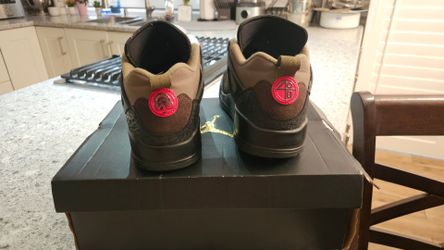 Jordan spizike "Beef and Broccoli " shoes. Size 9.5