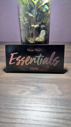 Violet Voss Essentials PRO Series Eye Shadow Palette