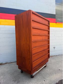 Vintage Mid-Century Modern Brown-Saltman Walnut Highboy Dresser (8 Drawer)