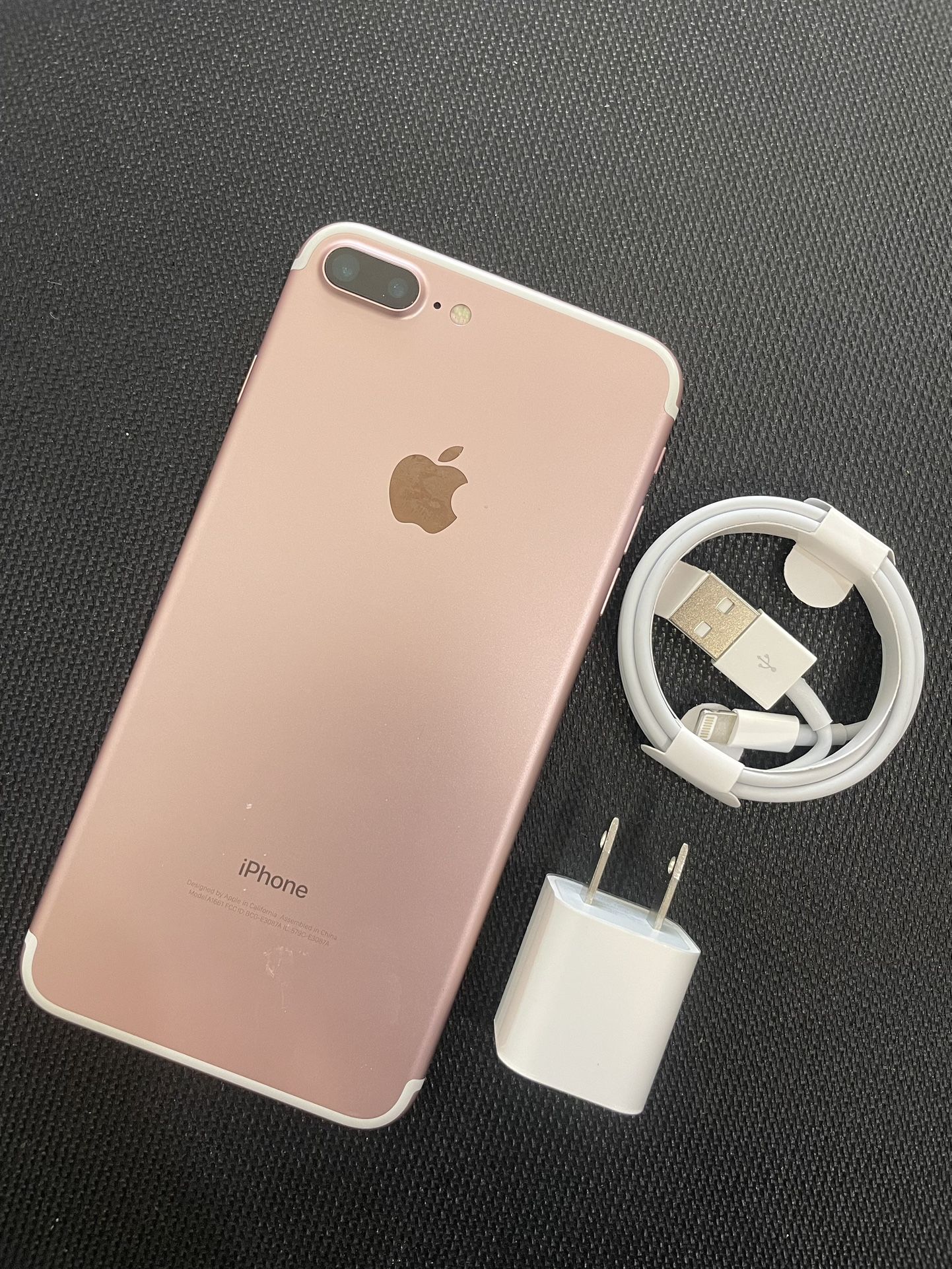 Factory Unlocked Apple iPhone 7 Plus 32gb, sold with warranty 