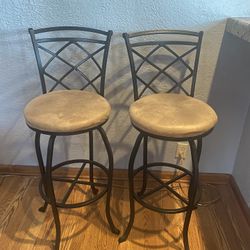 Swivel Bar Stool