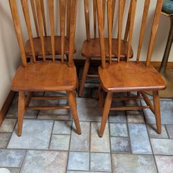 4 Wooden Chairs
