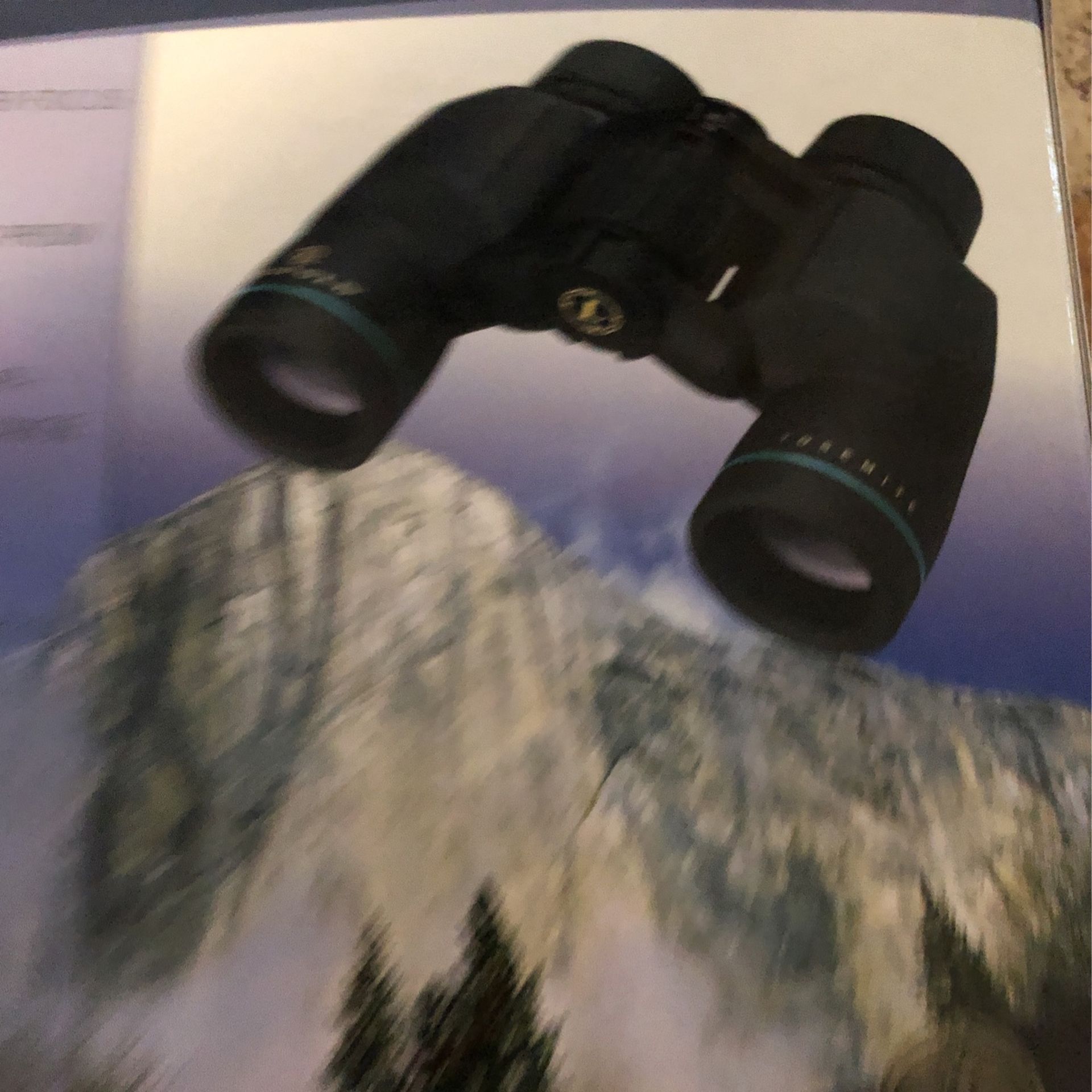 Yosemite Binoculars / New