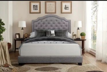 QUEEN PLATFORM BED NEW IN BOX