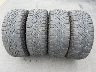 (4) 265/65R17 Goodyear Wrangler Duratrac