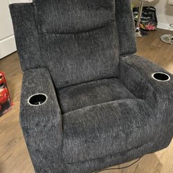 Large Recliner Chair - Tags Still On - Like New
