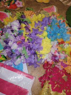 Luau summer decorations
