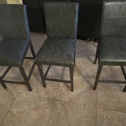 Bar Height Chairs 