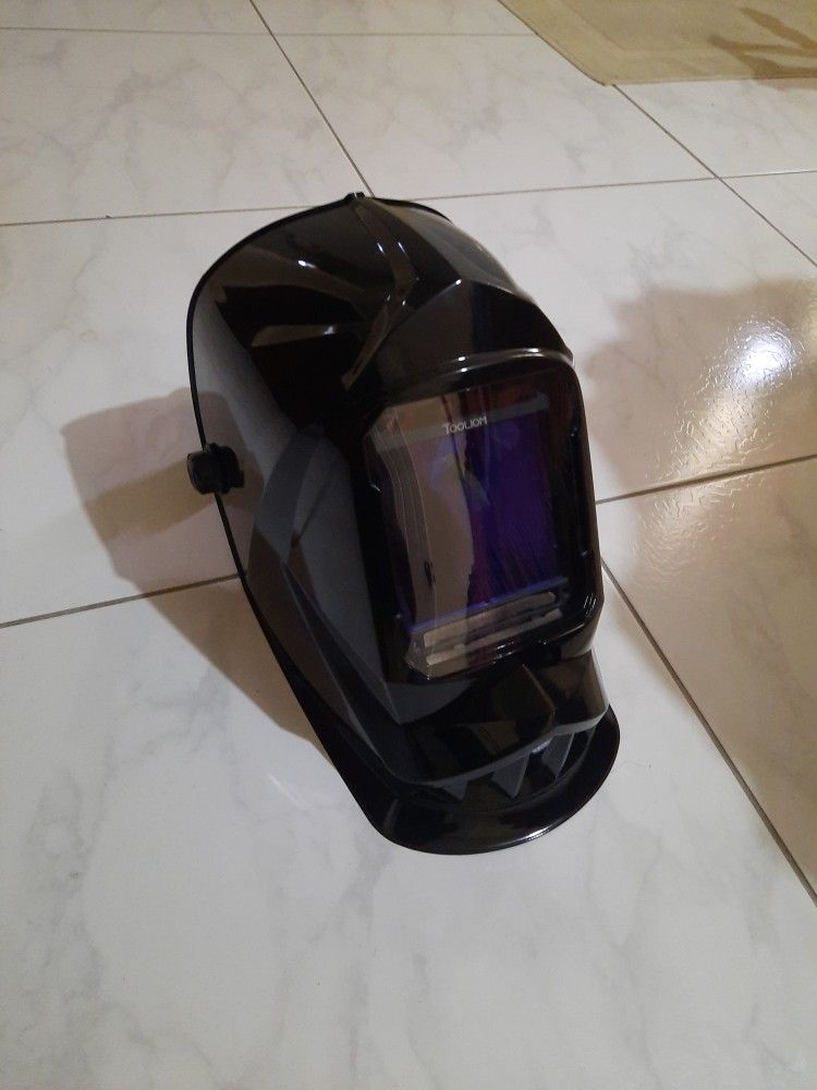 True Color Auto Darkening 1/1/1/2 Large Viewing 3.94" x 3.27" Welder Mask Hood with Weld/Grind/Cute Mode