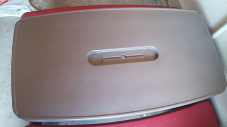 Little tykes collapsible table w/cup holders