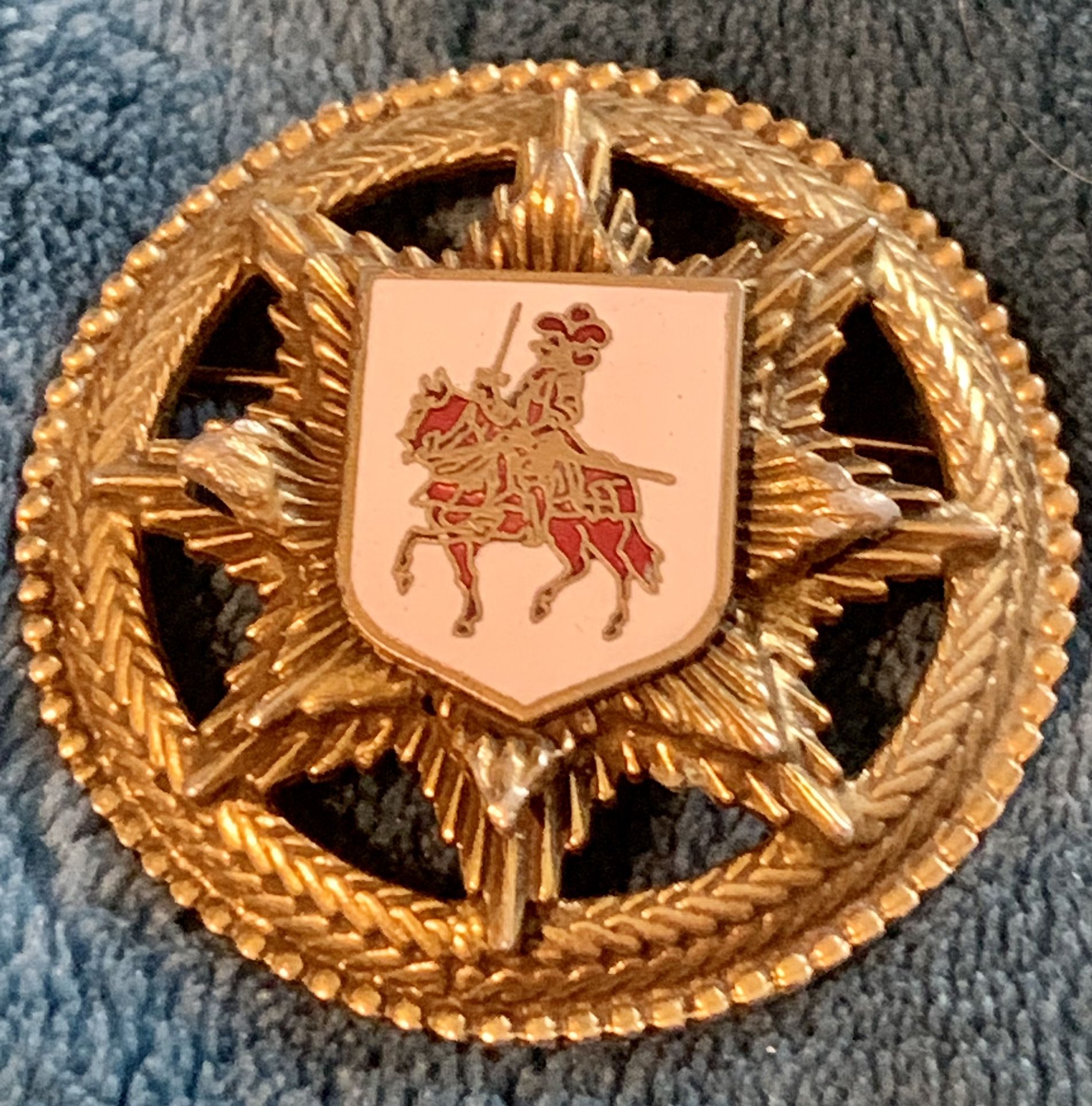 Vintage Family Crest, Coat Of Arms With The Rider On A Horseback Enameled Shield Brooch 1 3/4” Diameter in VG Condition