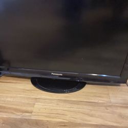 32 Inch Panasonic 