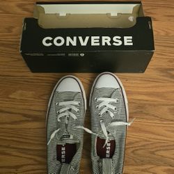New With Tags Women's CONVERSE Sz 8